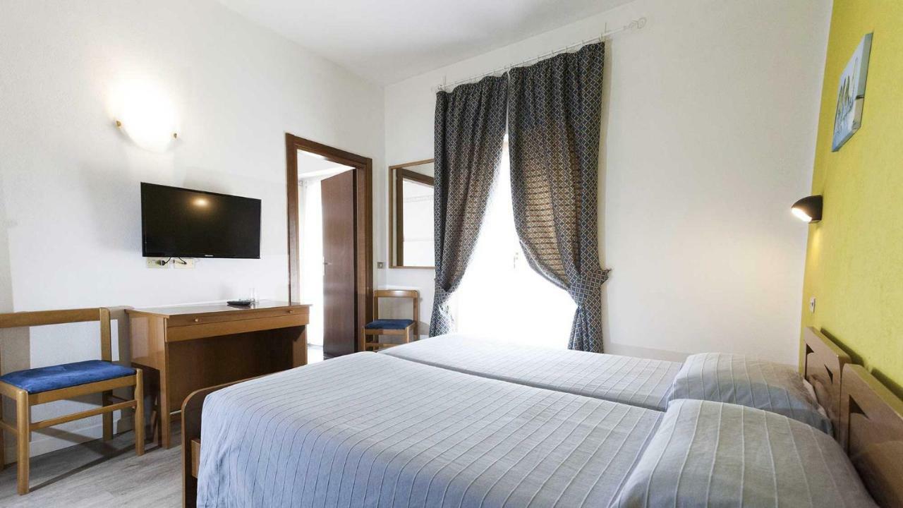 Hotel Alberello Ρίβα ντελ Γκάρντα Εξωτερικό φωτογραφία
