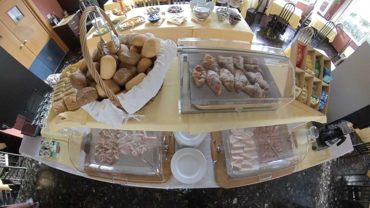 Hotel Alberello Ρίβα ντελ Γκάρντα Εξωτερικό φωτογραφία